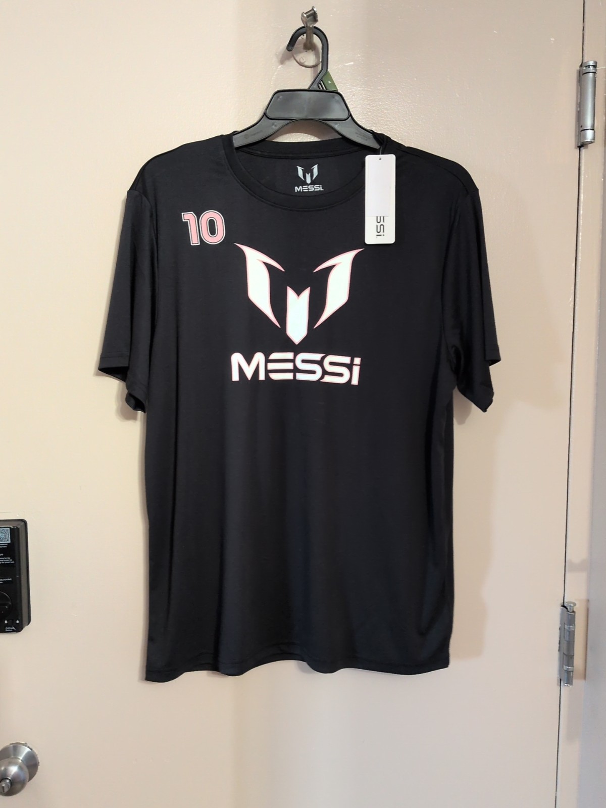 Messi Collection Men's Dri Fit T-Shirt Size X-Large Short Sleeve Black And Pink gallery