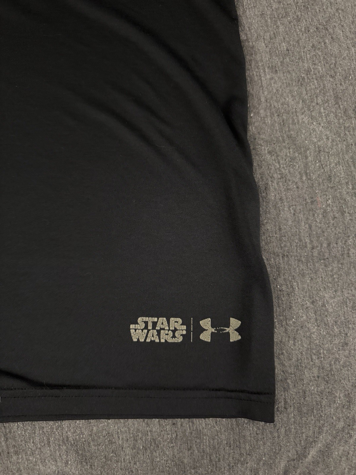 Under Armour Star Wars Darth Vader T-Shirt Men’s Medium Black gallery