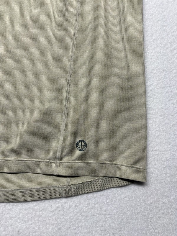 Mondetta Outdoor Project Shirt Mens Size Medium, Lightweight, Breathable Tan gallery