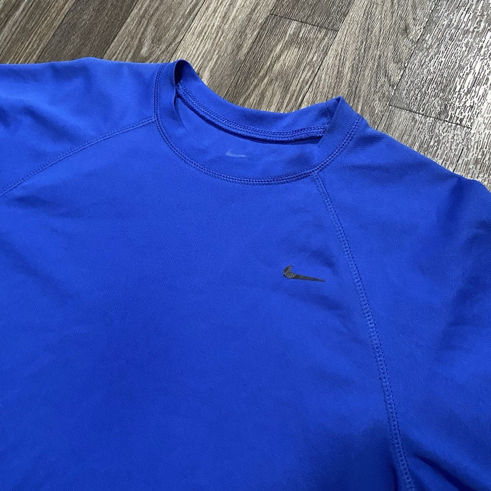 Nike Dri-FIT Men' s Blue XL Crew Neck Short Sleeve T-Shirt
