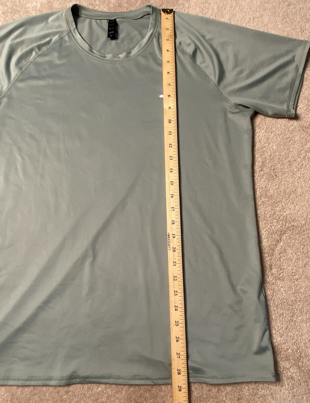 Adidas Men’s Performance Crew Neck T-Shirt Sage Green EUC Size XL gallery