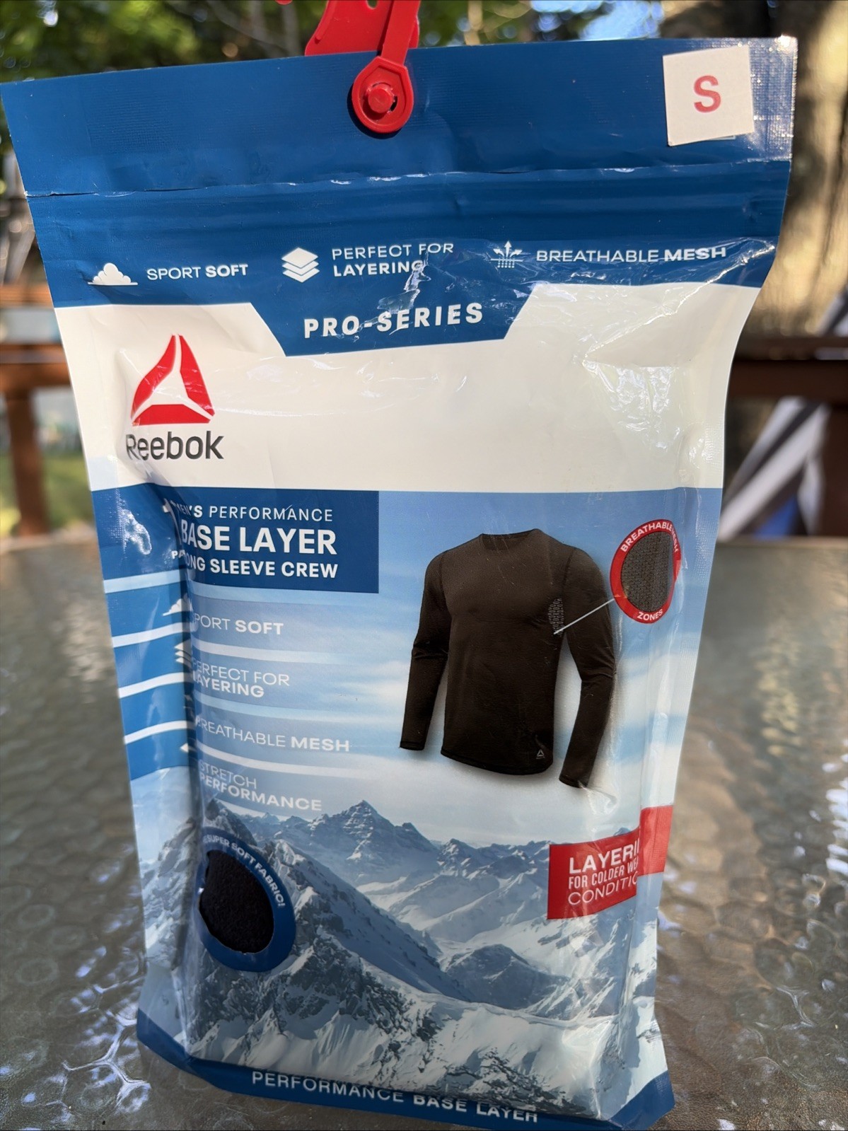 Reebok Men's Performance Base Layer Long Sleeve Crew Top, Black, Size S (34-36) gallery