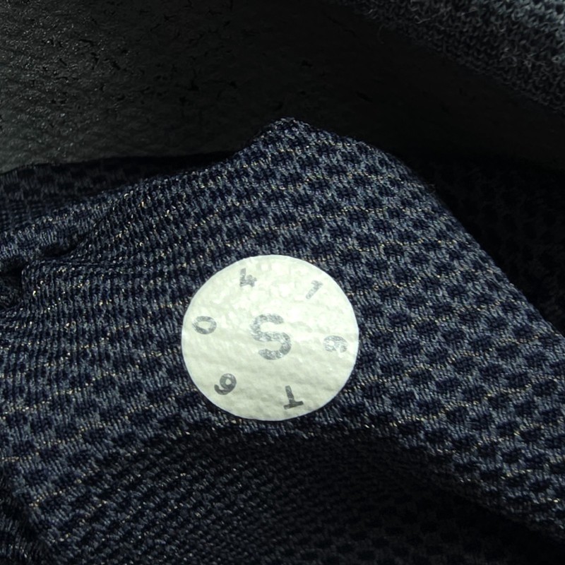 Lululemon Mens Shirt Small Gray Basic Long Sleeve Gym Pocket Tee Performance S gallery