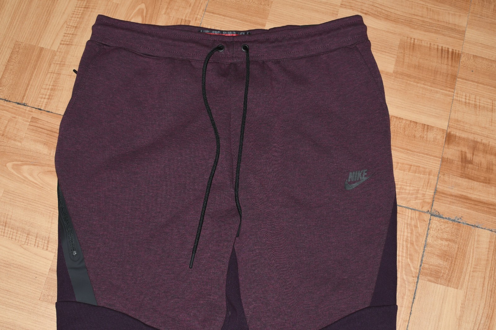 NIKE TECH FLEECE SLIM FIT PORT WINE MENS SPORTSWEAR PANTS - SIZE MEN'S LARGE gallery