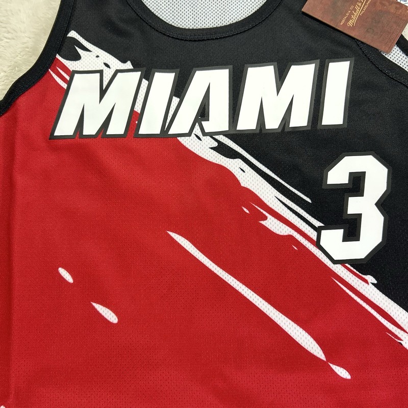 Mitchell and Ness Size Large Paint Brush Mesh Tank Miami Heat Wade 2005-2006 gallery
