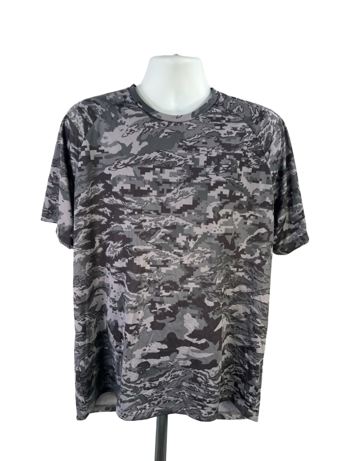Under Armour Men's Gray Tech Camo 2.0 Athletic T-Shirt - XL gallery