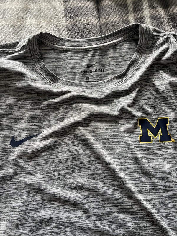 Nike Michigan Shirt XLarge Gray Performance Swoosh Athletic Drifit gallery