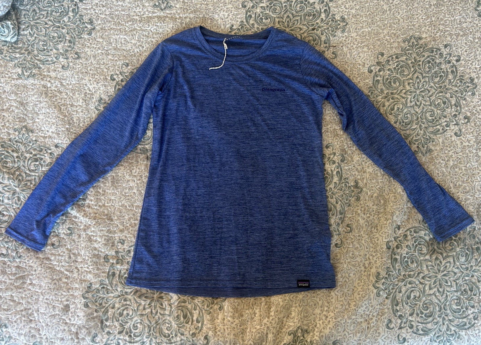 NWOT Patagonia Men’s Blue Long Sleeve Shirt Size XXS New Without Tags gallery