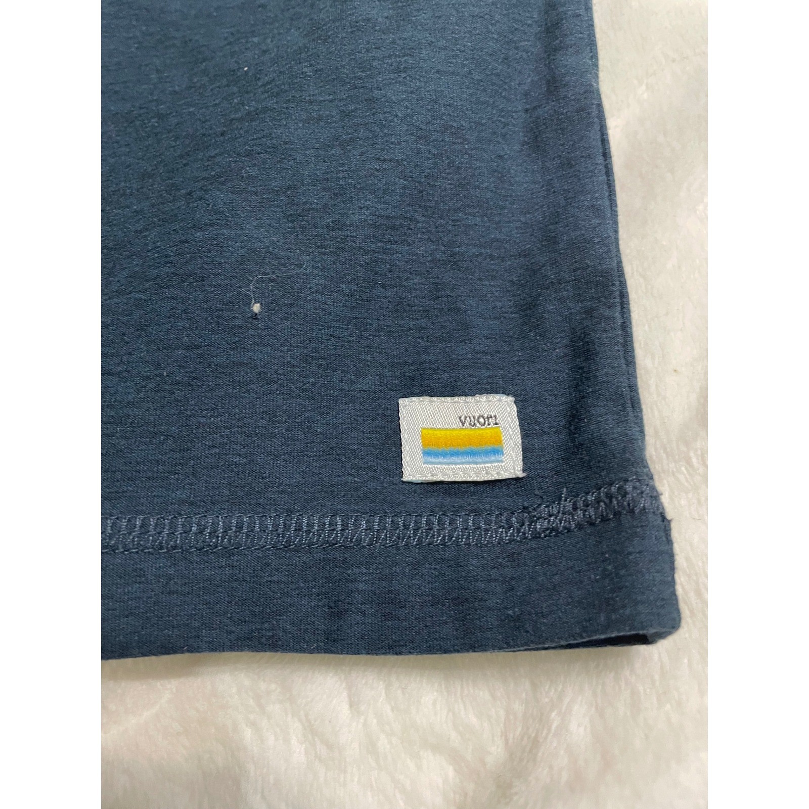 Vuori T-Shirt Mens M Blue Strato Tech Tee V126 Short Sleeve Performance Active gallery
