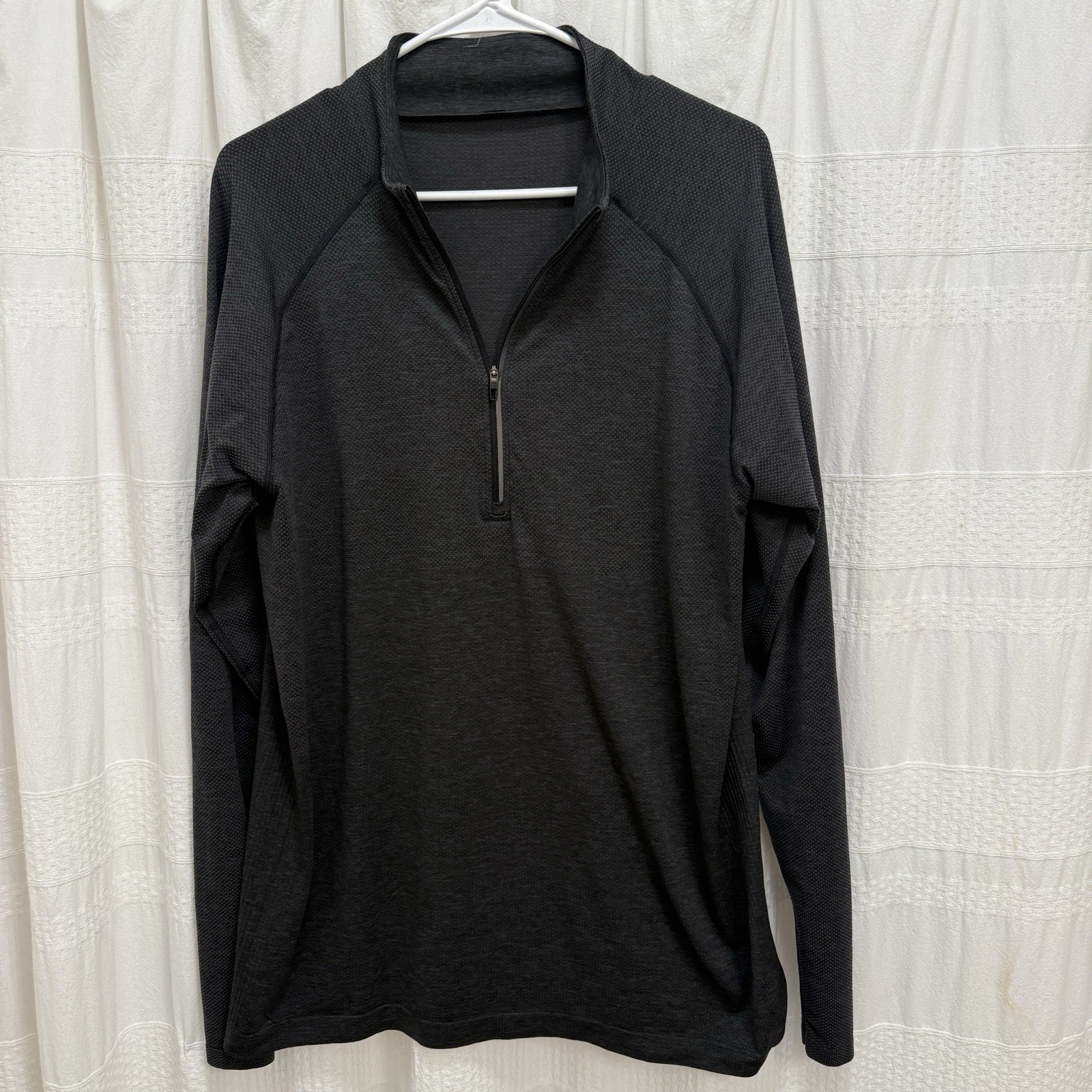 Lululemon Metal Vent Tech Half Zip II Long Sleeve Deep Coal/Black Mens XL gallery