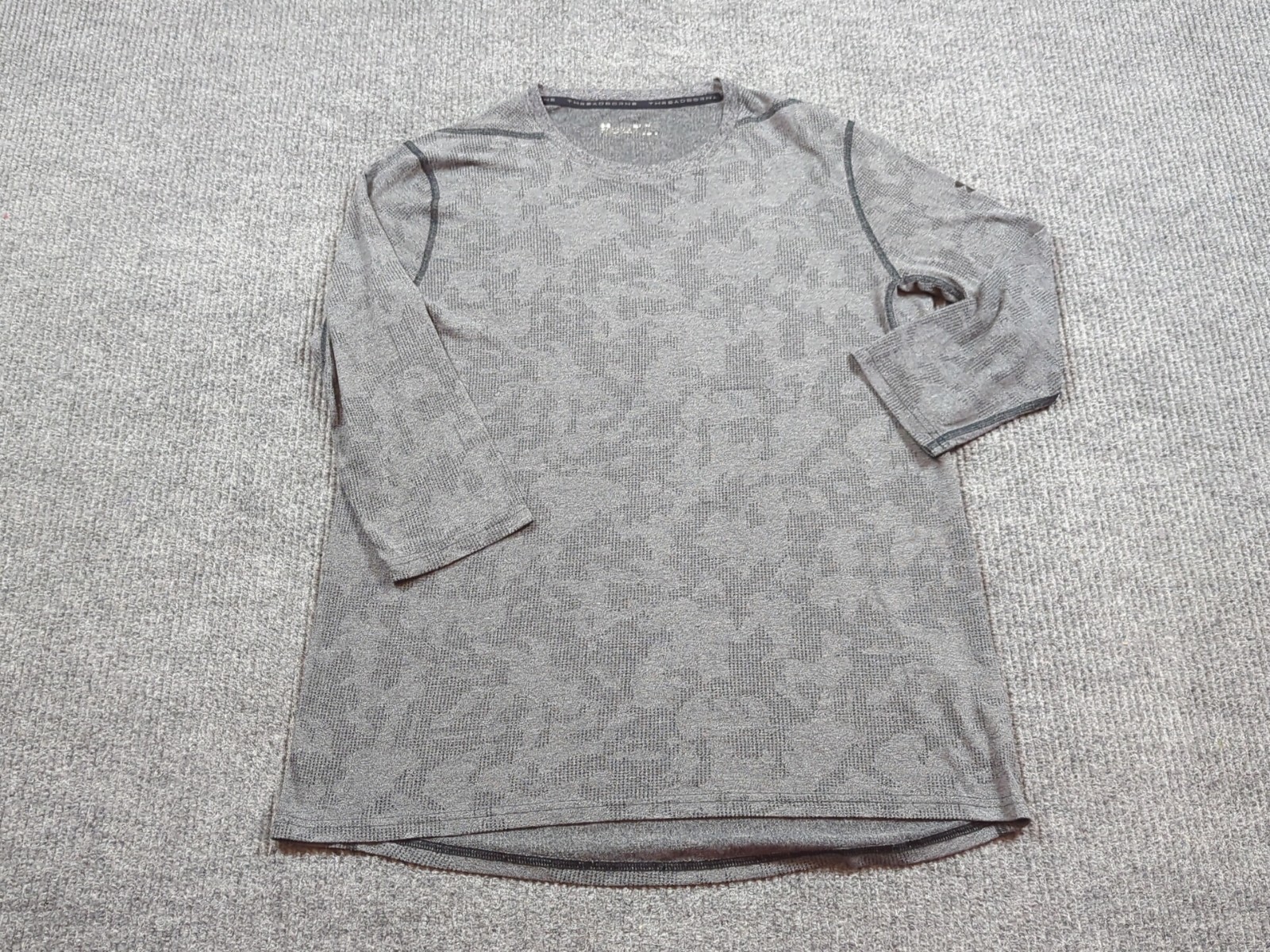 Under Armour Shirt Mens XL Gray T-shirt Threadborne Fitted 3/4 Sleeve gallery