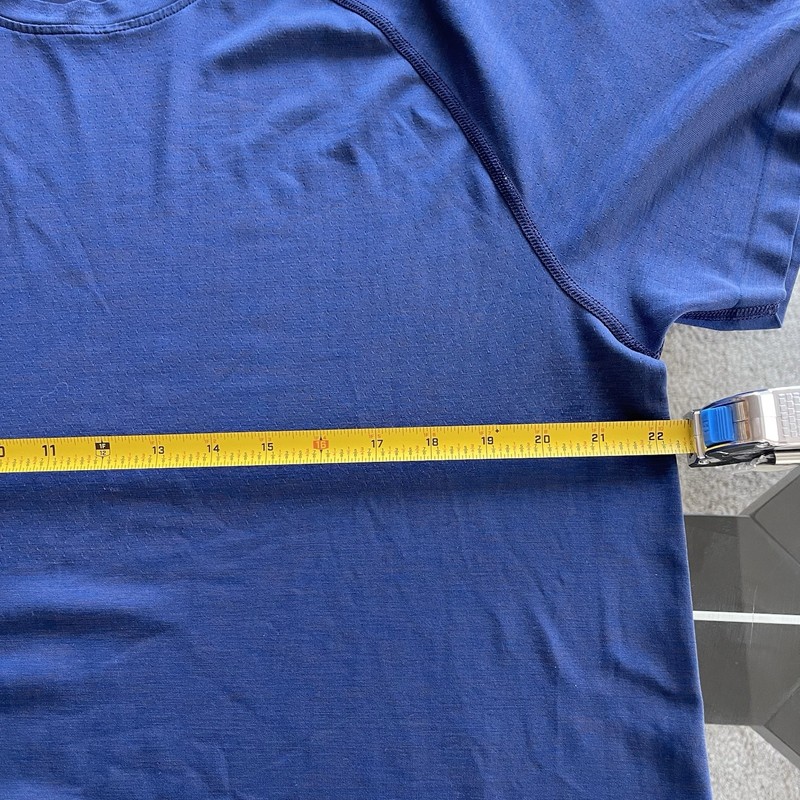 RHONE Reign Short Sleeve Performance Stretch T-Shirt Blue Men's Size XL Gym gallery