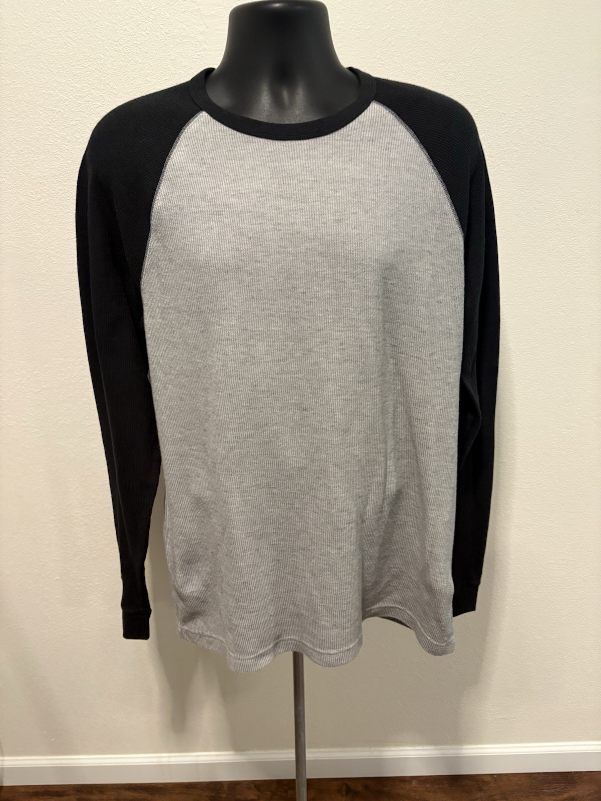 Sonoma Pull Over Two Tone Waffle Weave Mens XL Long Sleeve Black Gray Crewneck gallery