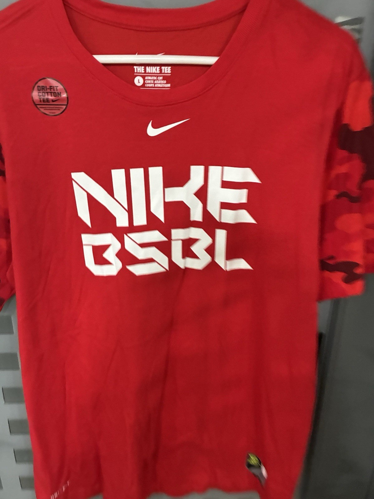 NWT Nike BSBL Red Athletic Fit Short Sleeve Shirt Size L gallery