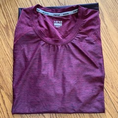 New Men’s Large Hind Running Shirt Short Sleeve