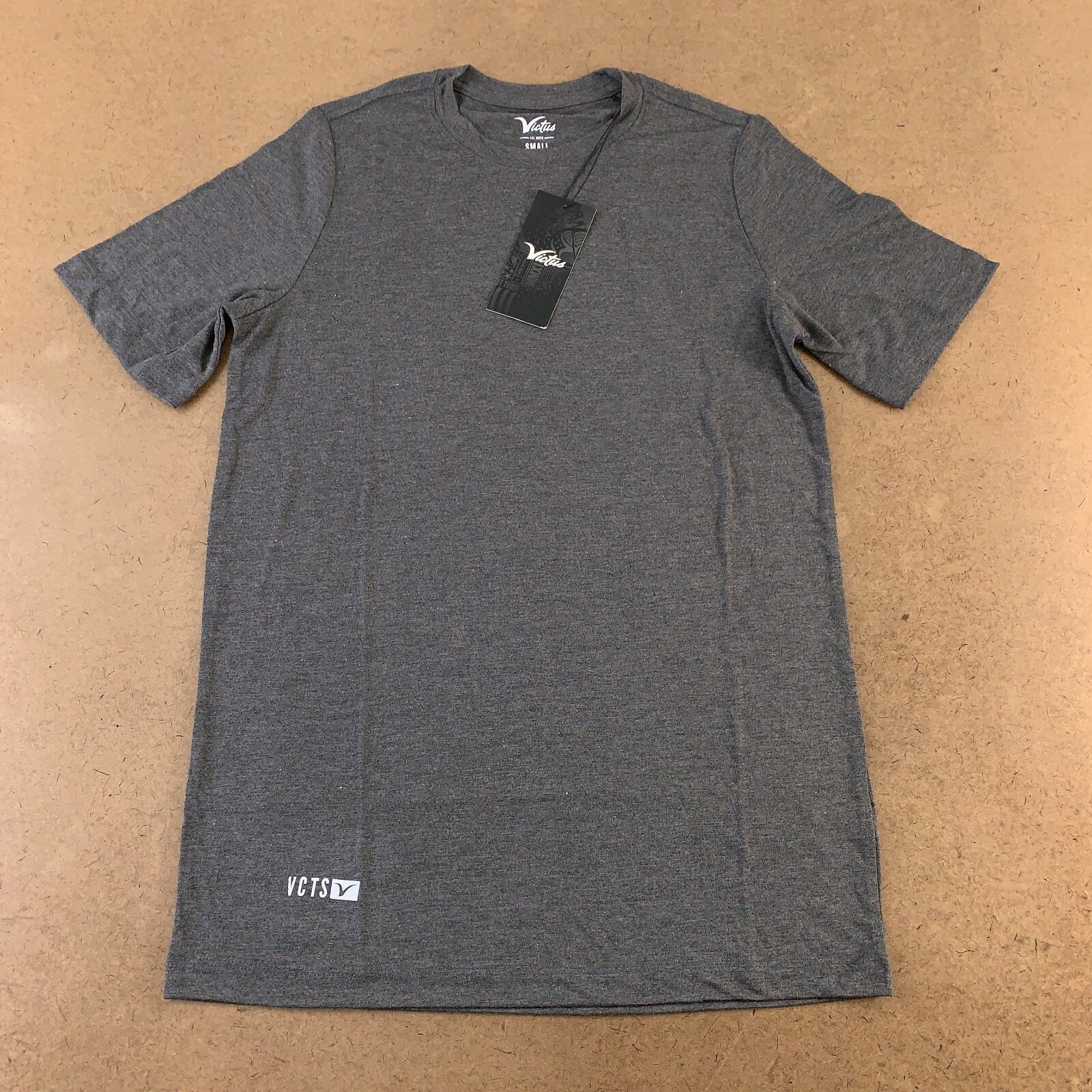 Victus Men's Size Small Charcoal Gray Short Sleeve Crew Neck Athletic T-Shirt gallery