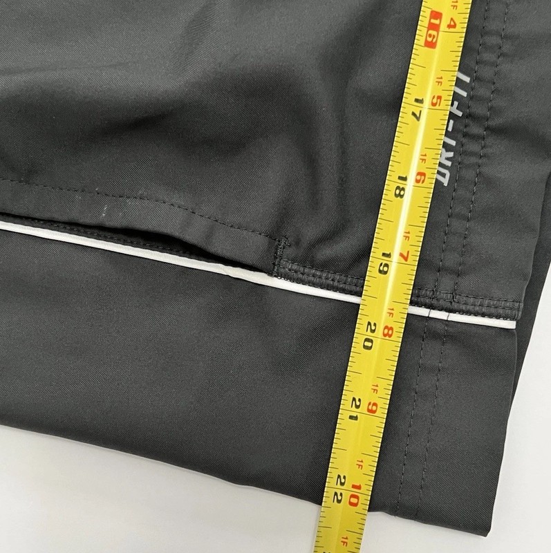 Nike Dri-FIT Men’s Large Full Zip Windbreaker Jacket Gray White Running Athletic gallery