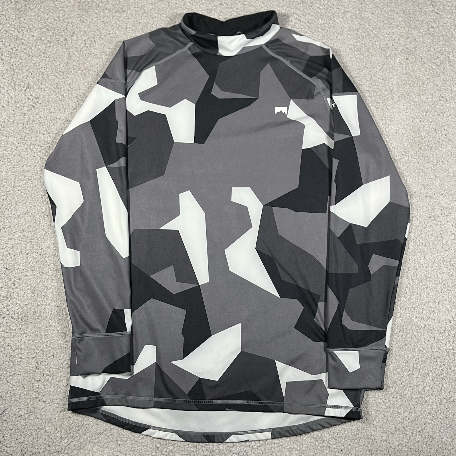 Montec Sweatshirt Men L Gray Long Sleeve Performance Base Layer Snow Ski Outdoor gallery