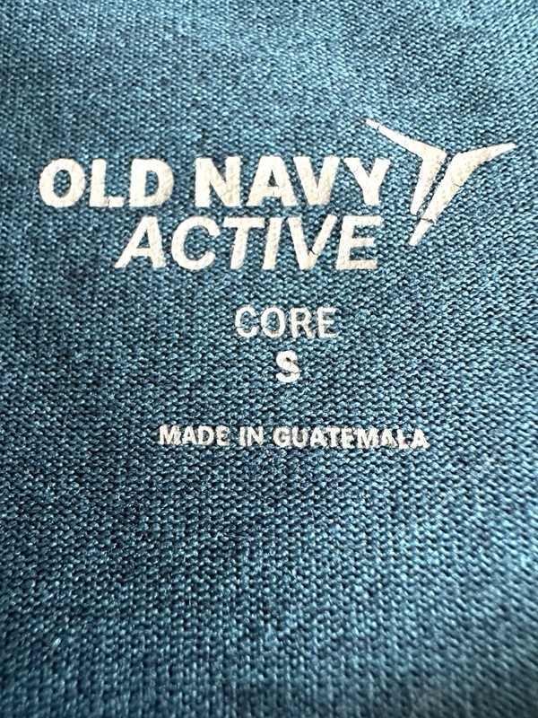 Old Navy Active Go-Dry Moisture Wick Men Blue Ocean Wave Graphic Tee TShirt Sz S gallery