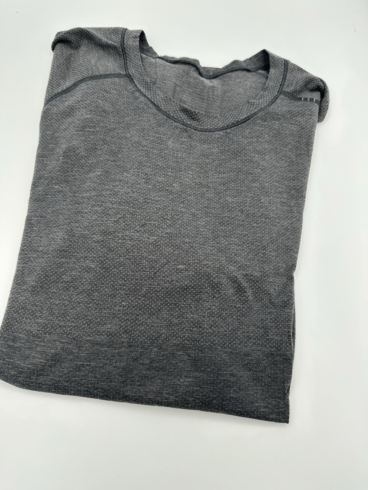 Lululemon Mens Metal Vent Tech Short Sleeve :: SIZE XL :: deep coal/black gallery