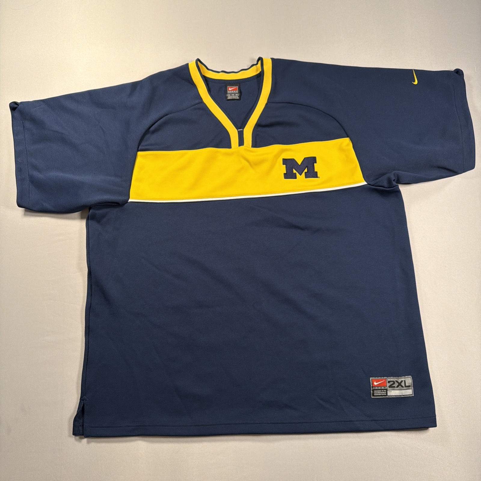 Vintage 90s NIKE TEAM Michigan Wolverines Warm Up Basketball Jersey Size 2XL gallery