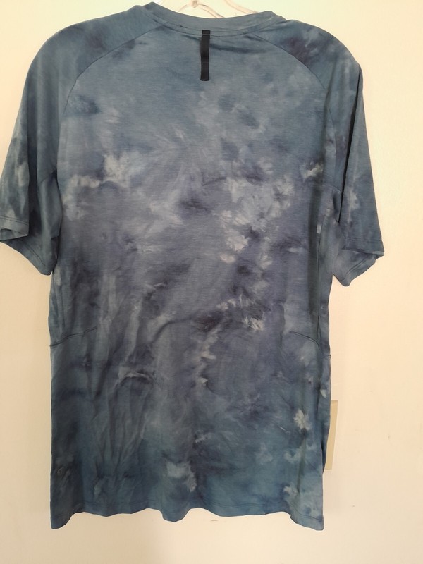 Lululemon Always Agile Short SleeveDiamond Dye True Navy Chambray size M gallery
