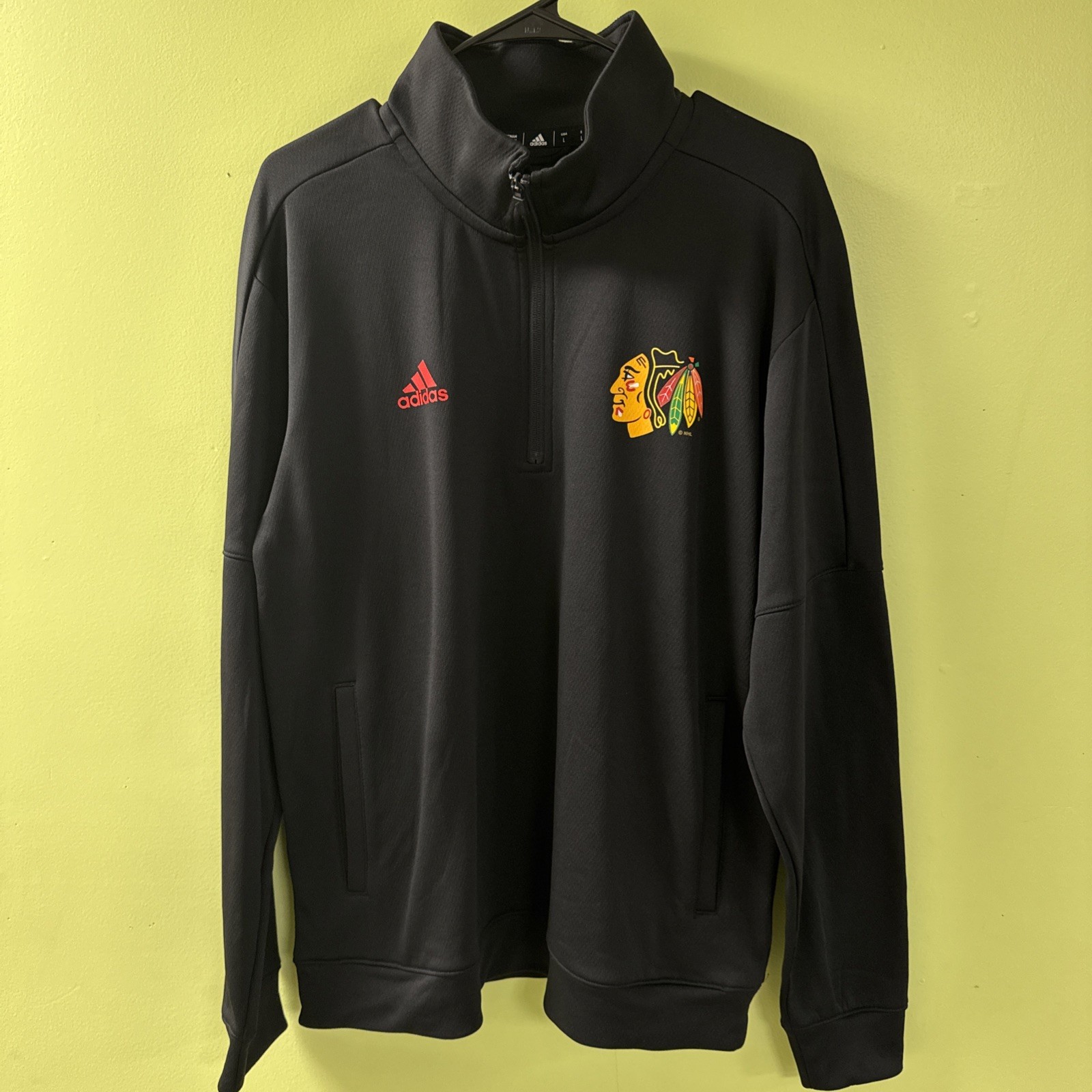 Adidas 1/4 Zip Pullover Large Black Hawks Logo Front Pockets gallery