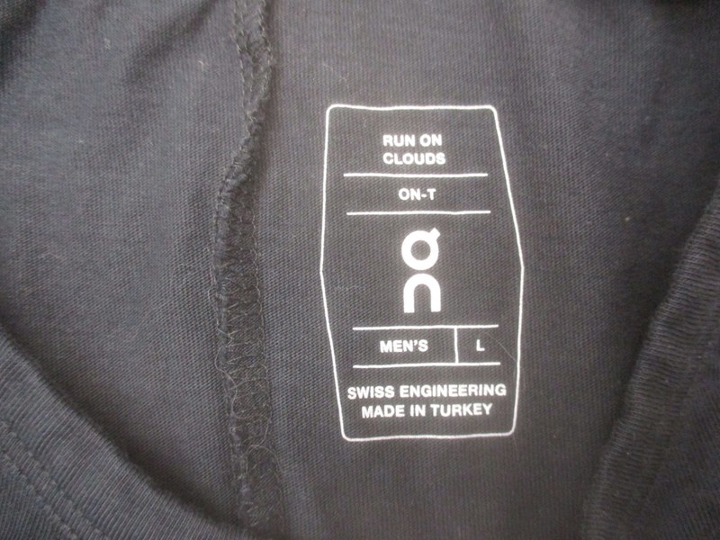 On Running Size L Mens Black 100% Organic Cotton Print Short Sleeve TShirt 321 gallery
