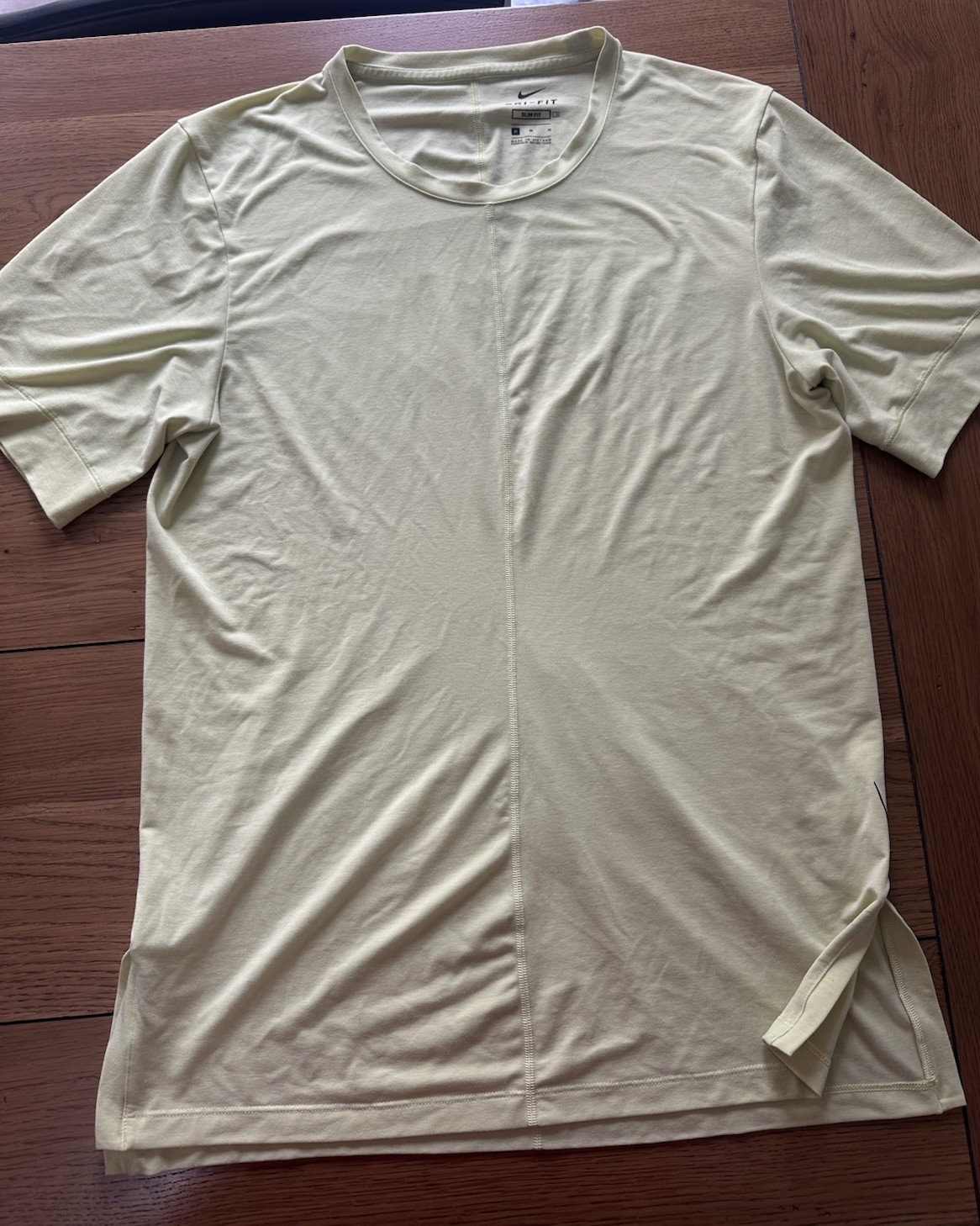 Nike Dri-FIT Slim Fit Light Yellow Men's Short Sleeve T-Shirt Size M gallery