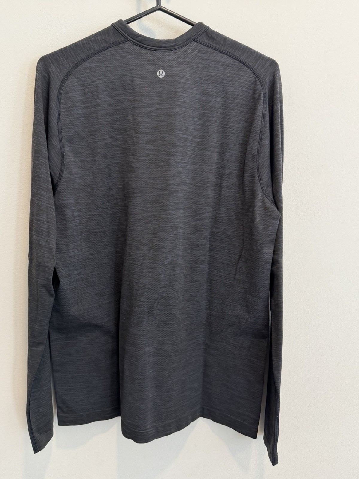 Lululemon Metal Vent Tech Henley Long Sleeve Shirt Mens XL Gray Heather Athletic gallery