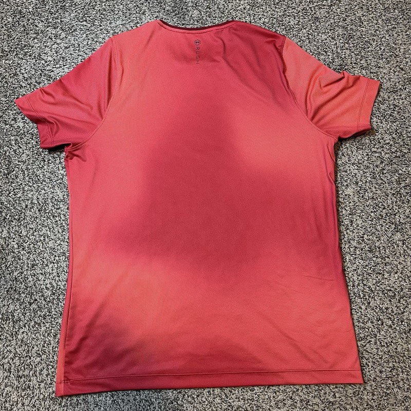 Under Armour UA Rush HeatGear Fitted Tee Red Men’s Large Celliant Running Shirt gallery
