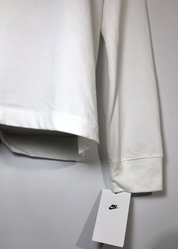 Nike Swoosh Logo Men's Long Sleeve Crew Tee Multiple Size White/Pink Berry gallery