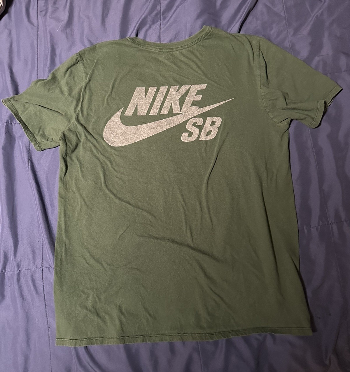 Nike SB x Staple T-Shirt Green Men’s Size L Streetwear Tee gallery