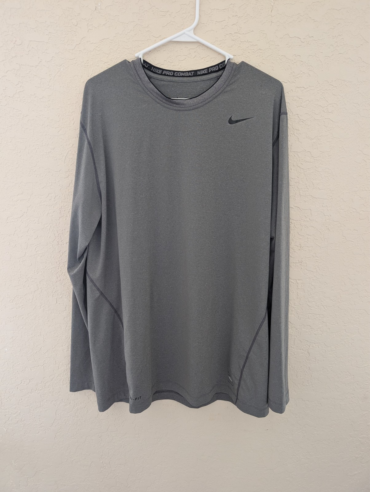 Nike Dri Fit Fitted Long Sleeved Shirt Size XXL gallery