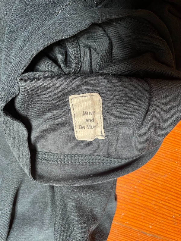 Vuori Strato Tech Short Sleeve Tee Navy Heather Men's Small Rrp $58 gallery