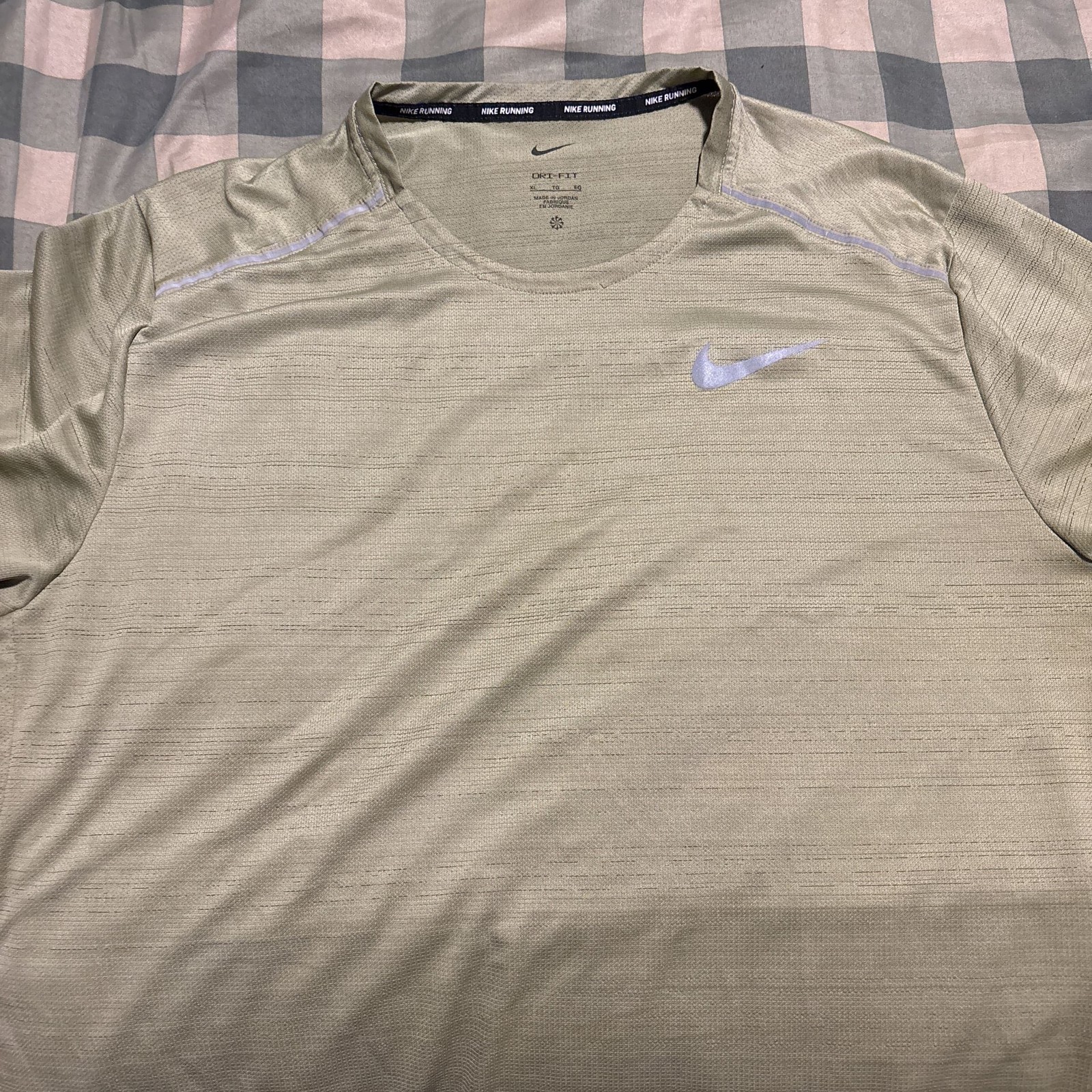Nike Dri-FIT Miler Running Training Shirt Mens XL AJ7565 Reflective Green gallery