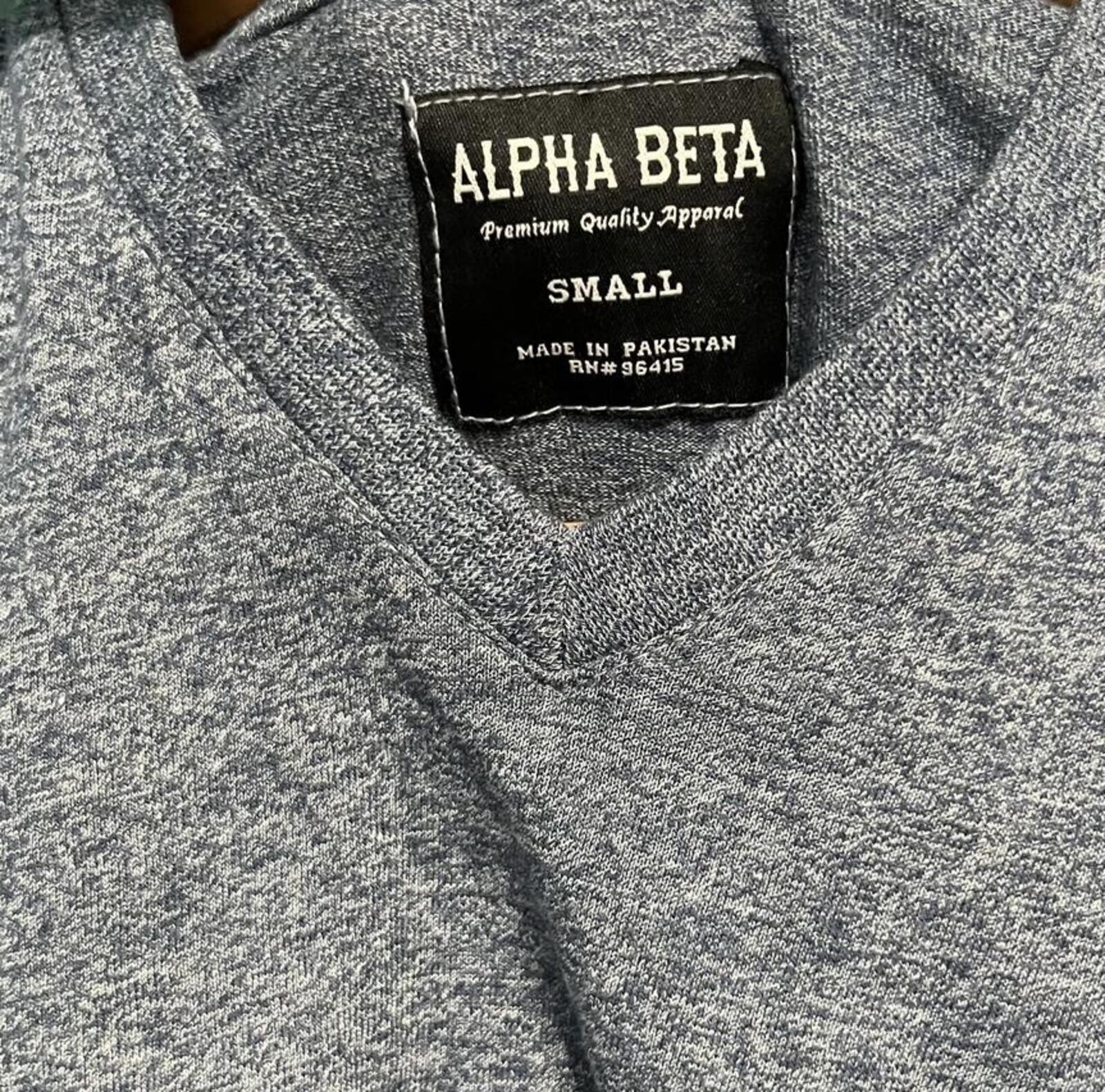 Alpha Beta Men’s Gray Marled V-Neck T-Shirt - Essential Minimalist Basics Size S gallery