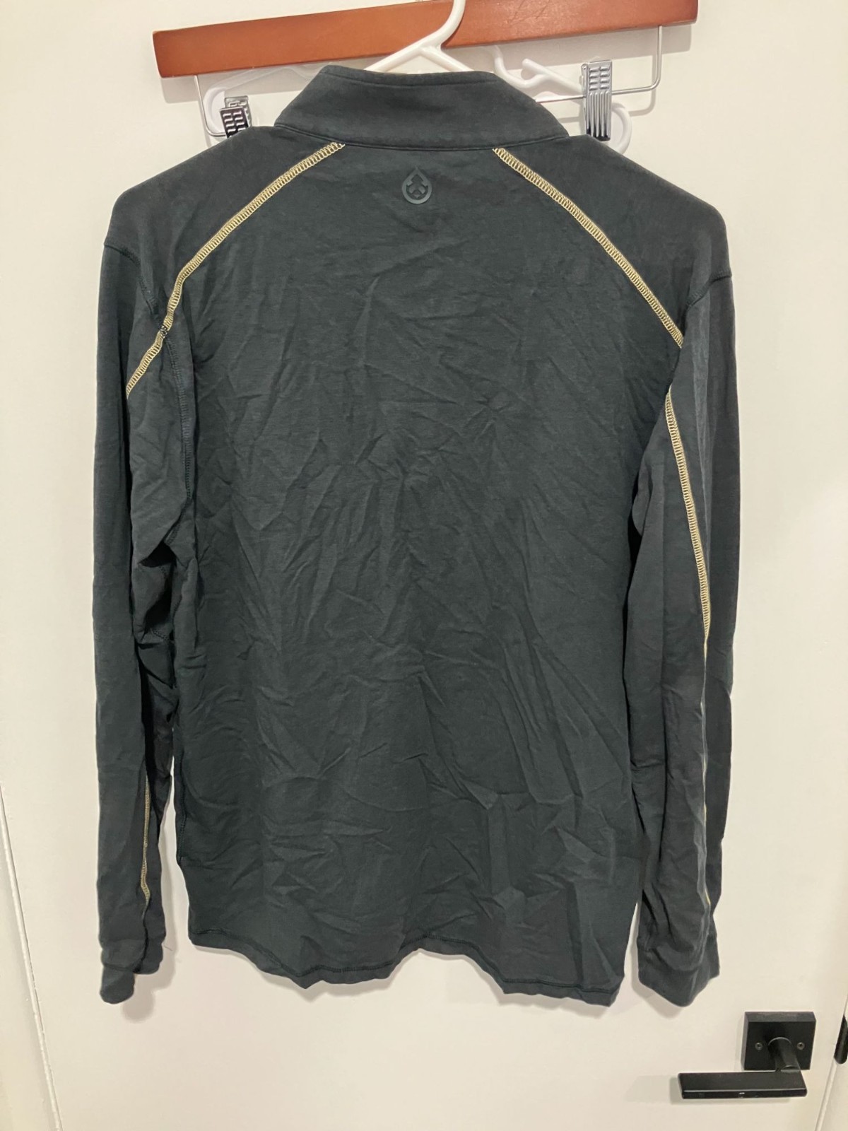 Tasc Men's Performance 1/4 Zip Bamboo Blend Pullover, Gray, Size Medium gallery