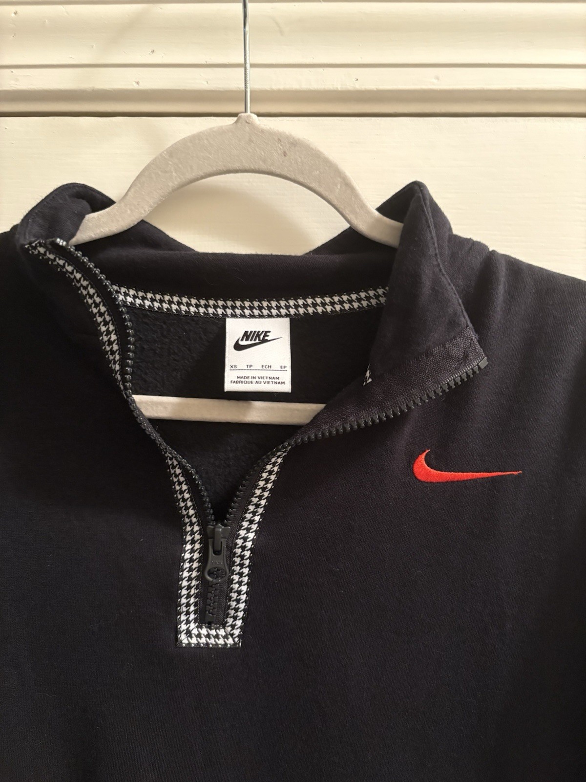 Nike Y2K XS Xsmall Pullover Quarter Zip Black Houndstooth Swish Logo White Tag gallery