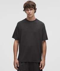 Lululemon BeCalm Relaxed Fit T Shirt Heathered Black – Large