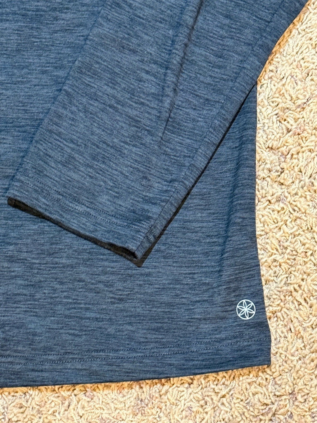 Gaiam Performance Long Sleeve Shirt Men XL Gray Athletic Workout Stretch gallery