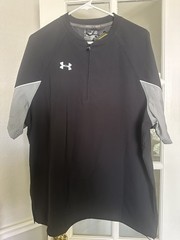 UNDER ARMOUR Contender Cage Pullover – Size Medium – Black