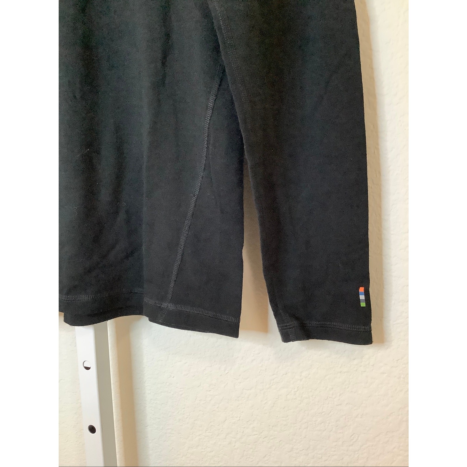 Smartwool Men's Medium Black Merino Wool 250 Baselayer Crew Neck T Shirt S8-17 gallery