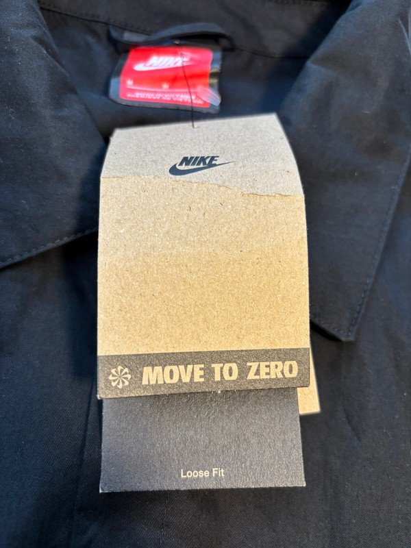 Nike Tech Button-Down Shirt Black Men’s Size Medium HJ2936-010 $140 gallery