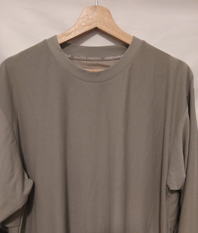 Under Armour United Arrows Pullover Top Men Medium Taupe Gray Brown gallery