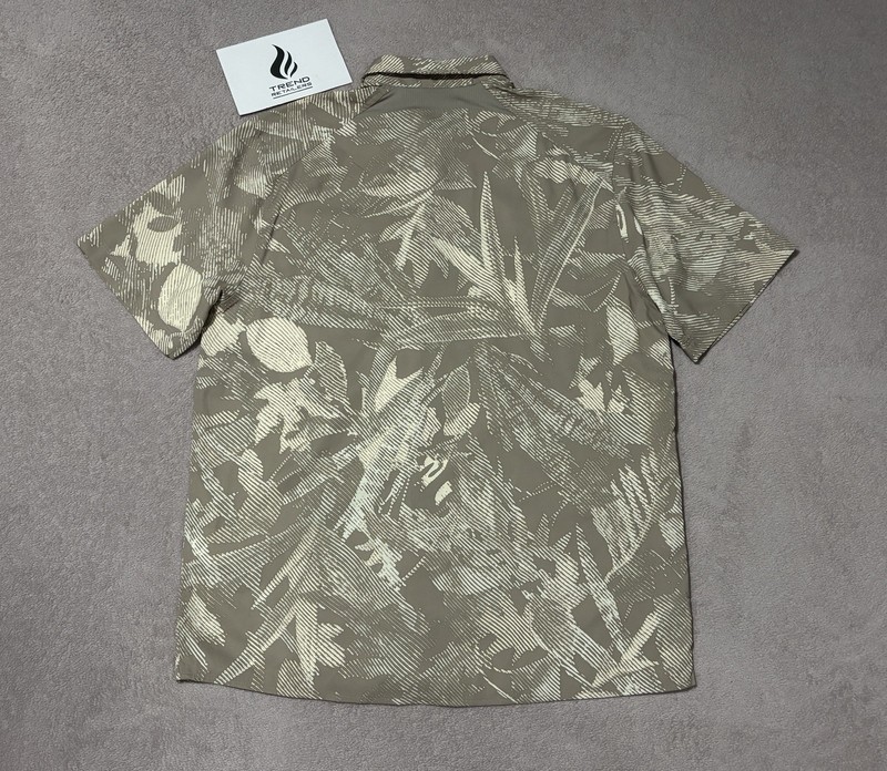 Under Armour Dockside Drift Tide Shirt UPF 30 All Over Print Men's L 1376577-205 gallery