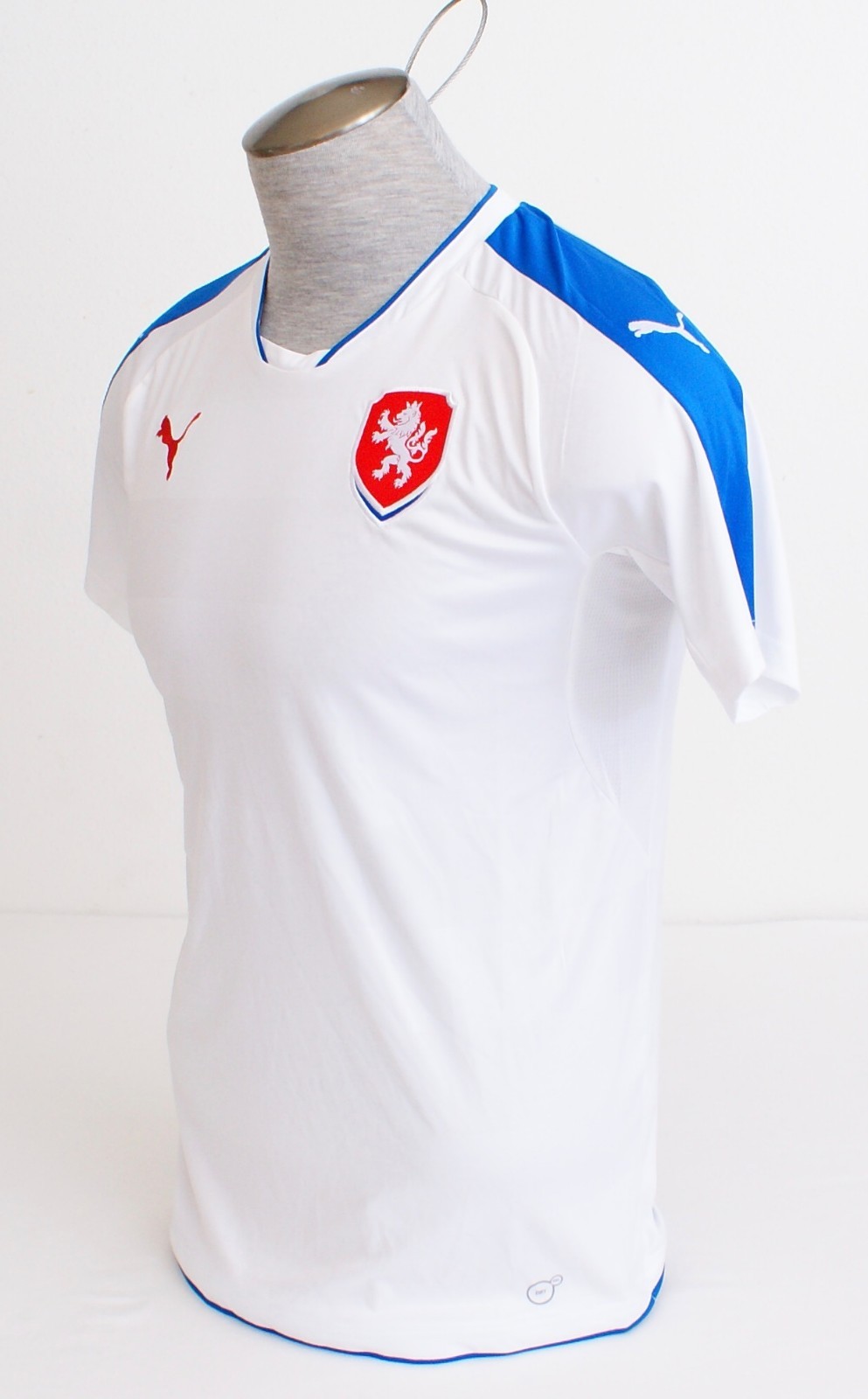 Puma Cell Czech Republic White Short Sleeve Replica Soccer Jersey Men's NWT gallery