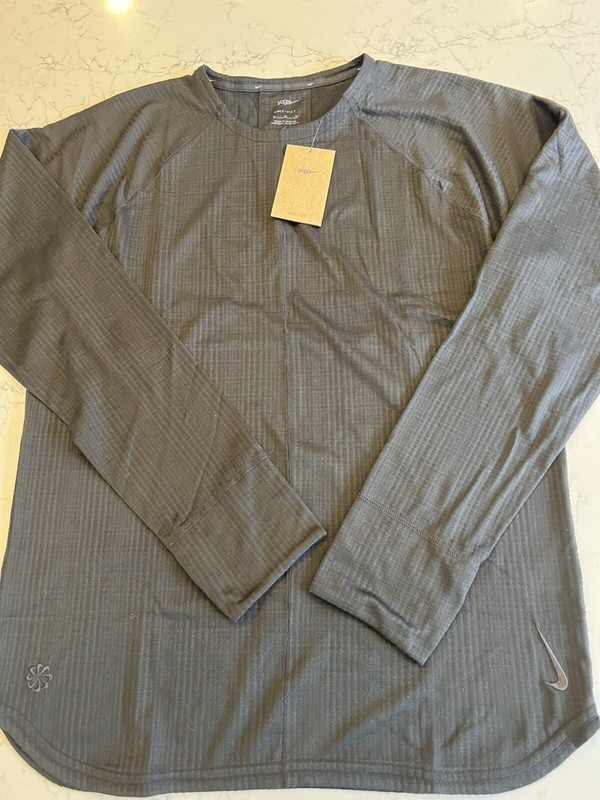 $85 Nike Dri Fit Yoga Black Long Sleeve Shirt FB7775 010 Men’s Size Medium gallery