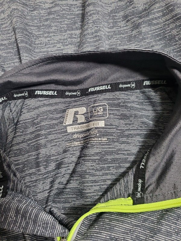 Russell Training Fit Dri-Power 360 Long Sleeve 1/4 Zip Men's Large Active. Flaw gallery