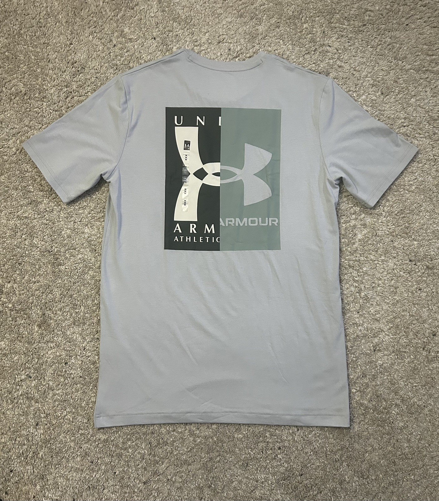 Under Armour Men's 60/40S Evol Logo Short Sleeve Tee, Gray/Black Medium gallery